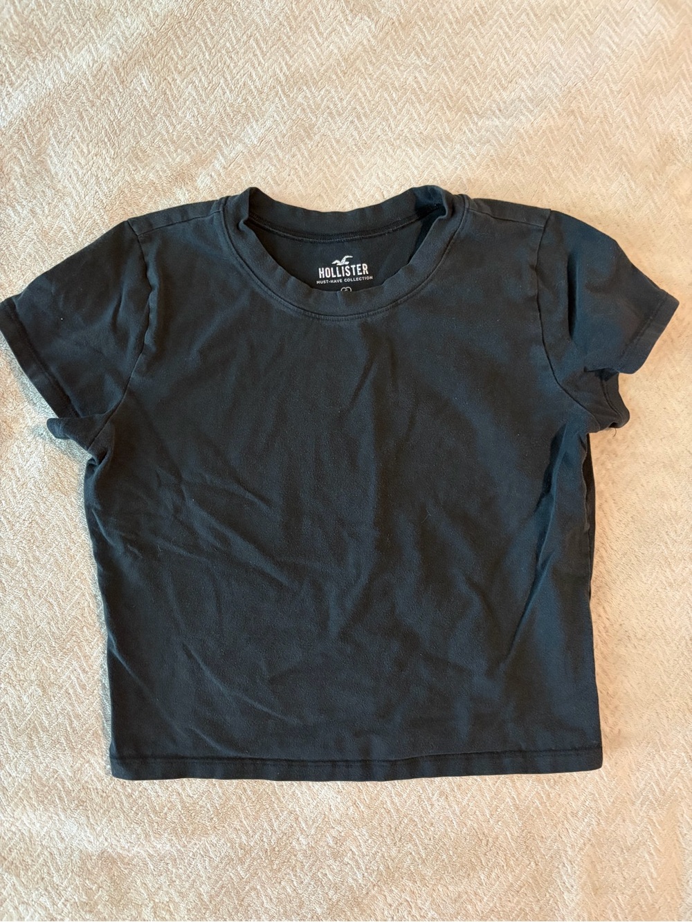 Hollister Black Crewneck Tee